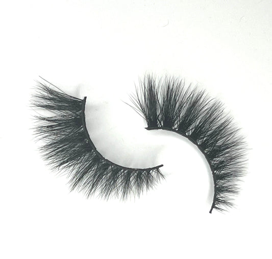 Cute and classy Luxury Lashes